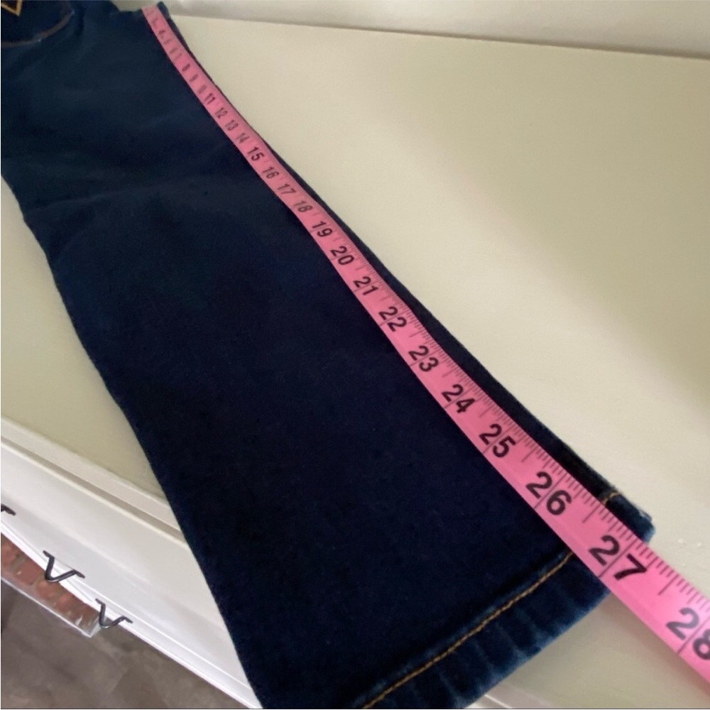 Levi's Jeans - Picture 8 of 13